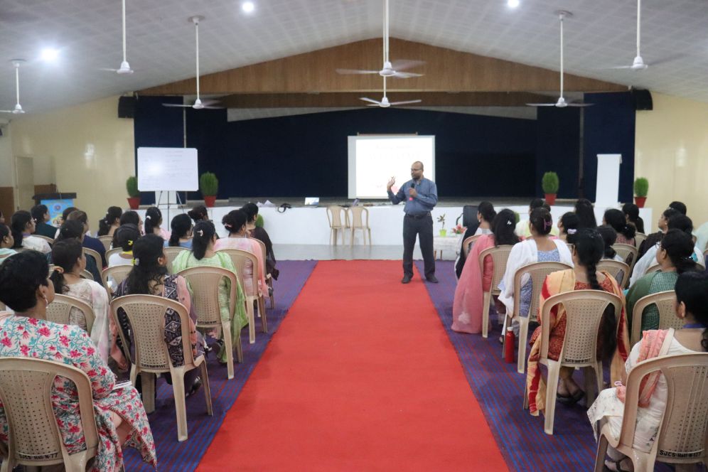 Teachers' orientation programme 