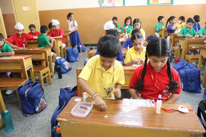 RAKHI MAKING ACTIVITY (CLASS II AND III)